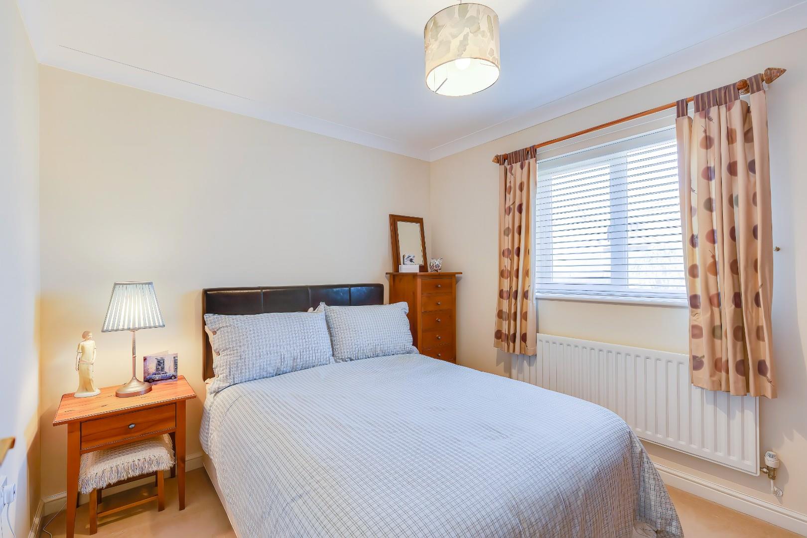 12 Blodyn Y Gog, Barry, CF63 1FB